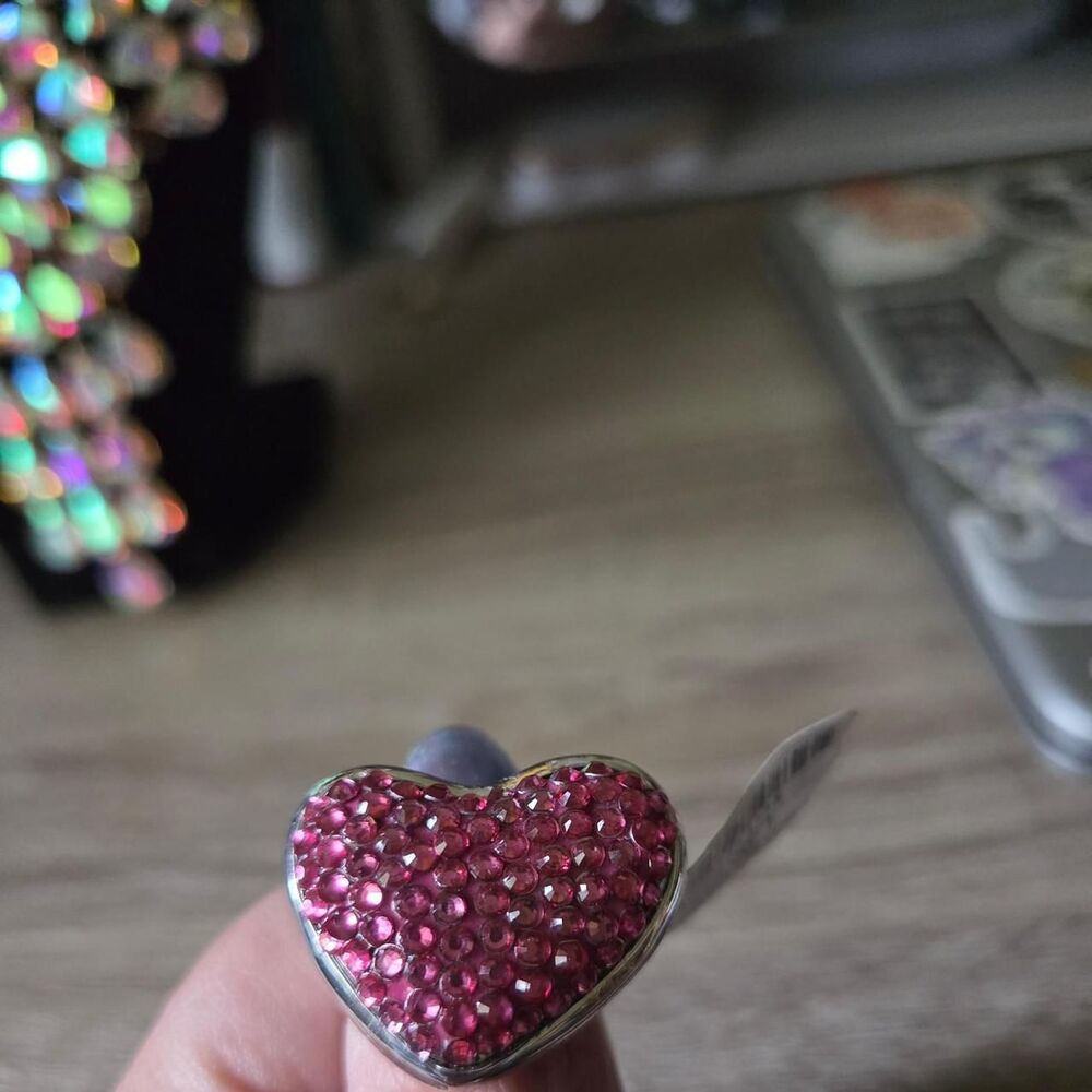 Pink Rhinestone Heart Ring - Picture 4 of 4